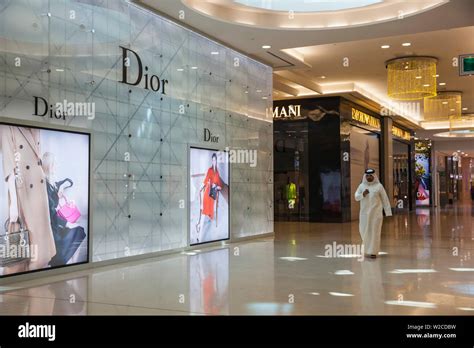 Moda Mall: Shop for Exclusive Luxury Brands 